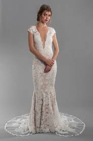 Schleier von der premiummarke olvis lace collection bridal an. Olvis 4005 Fit And Flare Wedding Dress Wedding Dress Cap Sleeves V Neck Wedding Dress