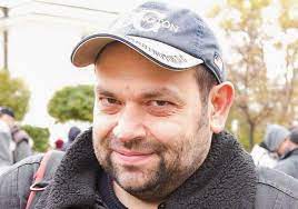 Павлов стал мэром в декабре 2020 года, победив на выборах в качестве кандидата от партии «оппозиционная платформа — за жизнь». 25 Vprosa S Konstantin Pavlov Komitata