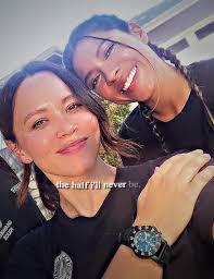 Melissa Oneil and Lisseth Chavez Singing