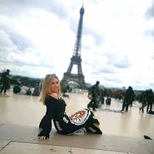 Γίνετε μέλος στο facebook για να συνδεθείτε με τον/την palio spiro και άλλους που μπορεί να γνωρίζετε. H Zwh Ths Omorfhs Iwannas Prin Th Frikth Epi8esh Me Bitrioli Mesa Apo Yperoxes Fwtografies Pressing Gr