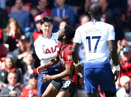 The premier league have released a statement it was an unfortunate accident and the challenge from son would almost certainly not have warranted a red card were it not for the severity of the injury. Tottenham Weighing Up Whether To Challenge Son Heung Min S Red Card Daily Mail Online