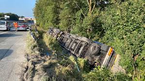 Check spelling or type a new query. Nach Lkw Unfall In Kufstein Sperre Auf Der A12 Bei Kufstein Heute Nacht Tiroler Tageszeitung Online Nachrichten Von Jetzt