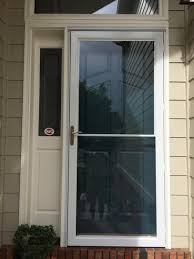 Andersen 36 In X 80 In 2500 Series White Universal Self Storing Aluminum Storm Door With Nickel Hardware Hd2ssn36wh The Home Depot In 2020 Aluminum Storm Doors Storm Door Interior Sliding French Doors