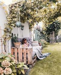 With the option to completely remove the canopy, you can maintain it much better and easily keep it clean. Pergola Ideen Fur Den Garten Bei Couch