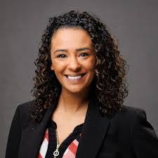 Akemi Williams's Instagram, Twitter & Facebook