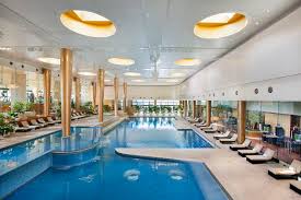 Narrow your search results even further by star rating, hotel chain and amenities when it comes to finding hotels in eastern kentucky, an orbitz specialist can help you find the property right for you. 24 Hotels With Spectacular Indoor Pools