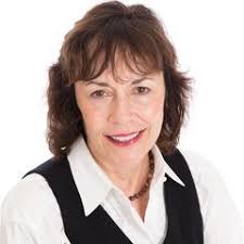 Carmel Travis's Instagram, Twitter & Facebook