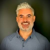 Jay Medley's Instagram, Twitter & Facebook