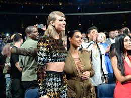 21 awesomely shady snapchats from taylor swift. Taylor Swift Responds To Kim Kardashian S Snapchat About That Kanye West Lyric Teen Vogue