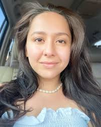 Stránky echovatel.cz jsou nejenom inzertním serverem pro chovatele a milovníky zvířat. Manizha Manizha Davlatova Biografiya Foto Lichnaya Zhizn Novosti Pesni 2018 Biografii Manizha Gorod Solnca 2020 Trends Central