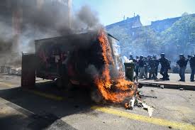Un rassemblement national de débat et d'échanges qui se tenait pendant ses 3 jours. Gilets Jaunes Des Incidents A Toulouse Pour L Acte Xxii