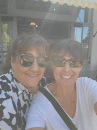 Joel Zifkin and Andrew Cowan (two alumni from Kate & Anna McGarrigle band)  playing with Buddy Guy.