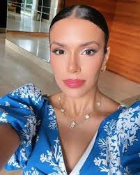 Eliete Dias's Instagram, Twitter & Facebook