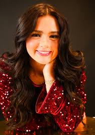 World's Universal Beauty 16-20, Abigail Blazier