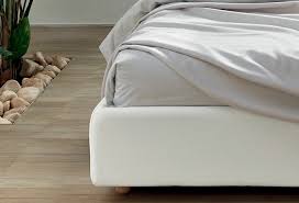 5 idee decor per letti senza testiera testiera letto contenitore idee letto camera da letto interior design. Letto Sommier 160 Senza Testiera Con Contenitore