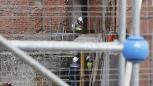 Her mesmerizing nude form - a truly enticing sight