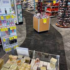 Cvs Pharmacy 14 Photos 14 Reviews Drugstores 13454 South Orange Blossom Trl Orlando Fl Phone Number Yelp