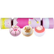 Bomb Cosmetics Bomb Cosmetics Fairy Godmother Christmas Cracker Bath Body Free Delivery Justmylook