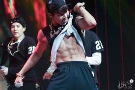 63 kg (139 lbs) blood type: 21 Times Bts Revealed Their Abs