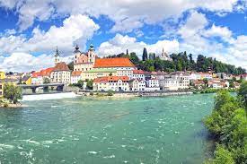 Immer noch suchen einsatzkräfte weiter nach toten und verletzten, sodass sich die. Zweiflusse Stadt Steyr 25 Highlights Und Tipps Fur Steyr