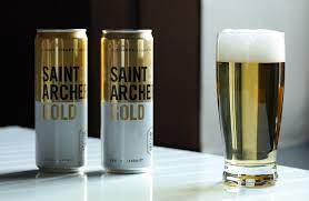 Saint archer's brewmaster, yiga miyashiro, produces a wide variety of ipas, ales and lagers. Saint Archer Gold Takes On Michelob Ultra In Low Calorie War Chicago Tribune