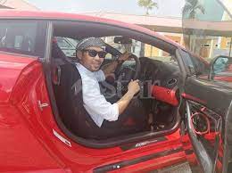 Streamer dedah harga jam shuib sepahtu. Berkat Jual Madu Shuib Beli Lamborghini Hiburan Mstar