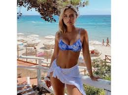 Olivia has 4 jobs listed on their profile. La Vera Influencer Dell Estate Olivia Paladino Compagna Del Premier Conte Batte Anche Bella Hadid Corriere It