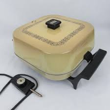 Sunbeam Harvest Gold 11 1 2 Electric Skillet With High Dome Lid Electric Non Stick Square Frying Pan Solar Used Solar Panels Electric Skillets