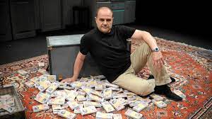 Aktualnie można go zobaczyć jako angel'a w rent broadway musical i w spektaklach. Niedziela Z Cezarym Zakiem Mial Byc Ryskiem Z Klanu Ale To Na Ranczu Spedzil Miodowe Lata