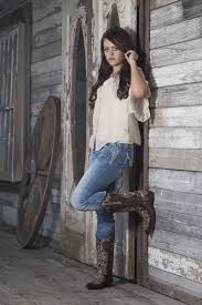 Black Jeans And Brown Cowboy Boots Brown With White Design Cowgirl Boots By Black Star Cowgirl Boots With Jeans Cowboy Boots For Women Cou Cowgirl Outfits Western Boots Outfit Boating Outfit