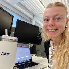 Did you know the word #Selfie was first used back in 2002? Some of our  followers weren't even born yet! . . Fast forward to today, and we're  celebrating #NationalSelfieDay with some