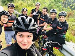 Mengikuti siri penyelenggaraan mtb maintenance saya, ansuran ini adalah panduan mendalam tentang bagaimana untuk melepaskan, meratakan dan membina semula pedal di basikal gunung anda. Kayuh Basikal Berkesan Bakar Kalori Tanpa Berdiet Ds Siti Nurhaliza Pun Bersemangat Berkayuh Nona
