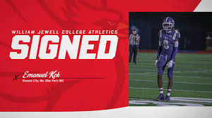 ✍️: Aaron Rimson VI 📐 5'7 • 170 lbs 🏈 Wide Receiver 📍 Lincoln College  Prep 📚 Business Administration