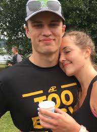 Hannah Wynstra and Aaron Wrzesinski's Wedding Website