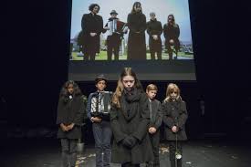 Dutroux hat drei jüngere brüder und eine jüngere schwester. Child Actors Evoke The Story Of A Horrendous Child Killer On Trafo S Stage Arthereartnow Com