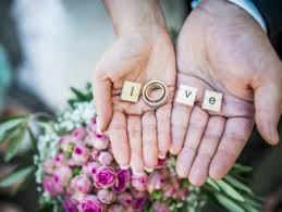 Da es aus yupo mit mäßiger härte besteht, kann es reibungslos geschrieben werden und schreibzeichen sind schwer an die nächste seite anzuhängen. Welche Unterlagen Brauche Ich Fur Meine Hochzeit Das Hochzeitsmagazin Fur Unsere Region