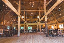 Barn Wedding Venue Near Bangor Maine Maine Barn Wedding Maine Wedding Venues Massachusetts Wedding Venues