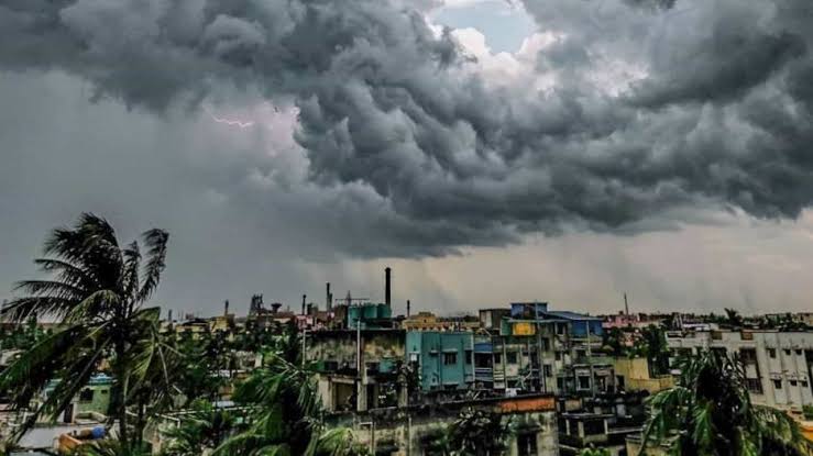 Bengal Weather Latest Update: মঙ্গল থেকে তুমুল বৃষ্টি বাংলায়,  জায়গায়-জায়গায় জারি সতর্কতা, এই-এই জেলাগুলি ভেসে যাবে | Heavy Rain alert  in north bengal of west bengal said by ...