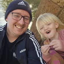 Kyle Armbruster's Instagram, Twitter & Facebook