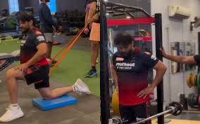 WATCH: Nitish Reddy’s father Mutyala works out in RCB jersey, video goes viral