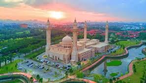 You can use it to work out what is considered cheap for shah alam and what is considered expensive. 12 Enthralling Places To Visit In Shah Alam With Friends In 2021