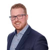 Sean Weeks's Instagram, Twitter & Facebook