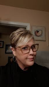 Lynette Spriggs's Instagram, Twitter & Facebook