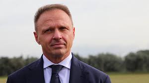 Casolaro premia Roberto Davanzo e Anna Rotella per "Miglior Servizio" 2025 