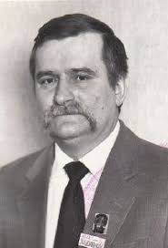 W 1983 roku lech wałęsa otrzymał pokojową nagrodę nobla. Lech Walesa Born September 29 1943 Polish Electrician Politician Labour Activist World Biographical Encyclopedia