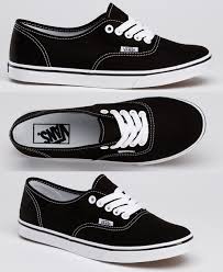 This is a good way to lace your shoes because it is very simple and easy to do. How To S Wiki 88 How To Lace Vans 4 Holes