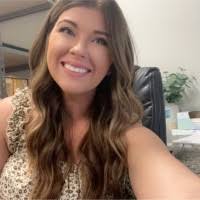 Victoria Mcclung's Instagram, Twitter & Facebook