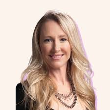 Deborah Benton's Instagram, Twitter & Facebook