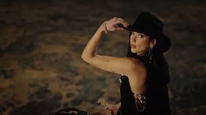 Born in london on august 22, 1995, she is the daughter of albanian rock artist dukagjin lipa. Watch Dua Lipa S New Video For Love Again Pitchfork