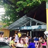 Kedai kopi lam ah, beach street, penang (1 september 2008) kedai kopi lam ah is a coffee shop at the junction of beach street and chulia street, across the road from the beach street fire station, in george town, penang.it is distinctive in being probably the only structure in the entire stretch of beach street that is one storey tall. Ah Lai Coffee Shop 137 Tips De 6233 Visitantes